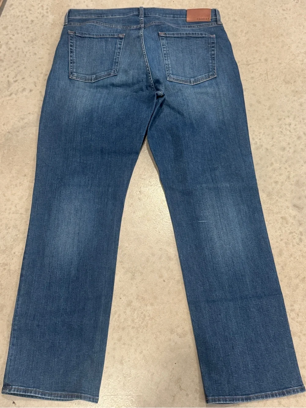 Tecovas Men's Straight-Leg Jeans in Medium Blue Wash